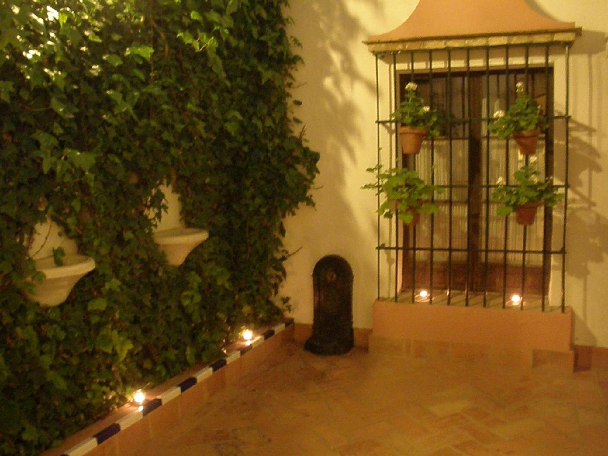 El Rincon De Las Descalzas Carmona  Exterior photo